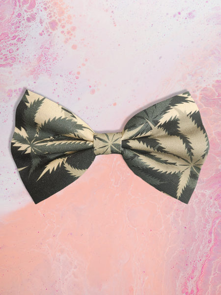 Cannabis Camo Hairbow