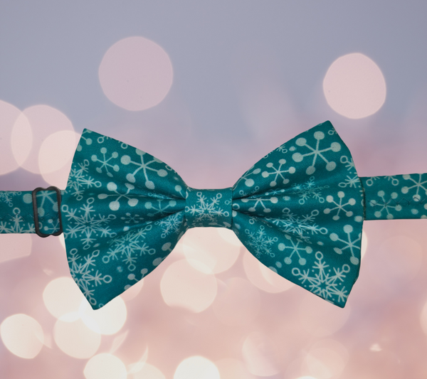 Teal Snowflake Bowtie